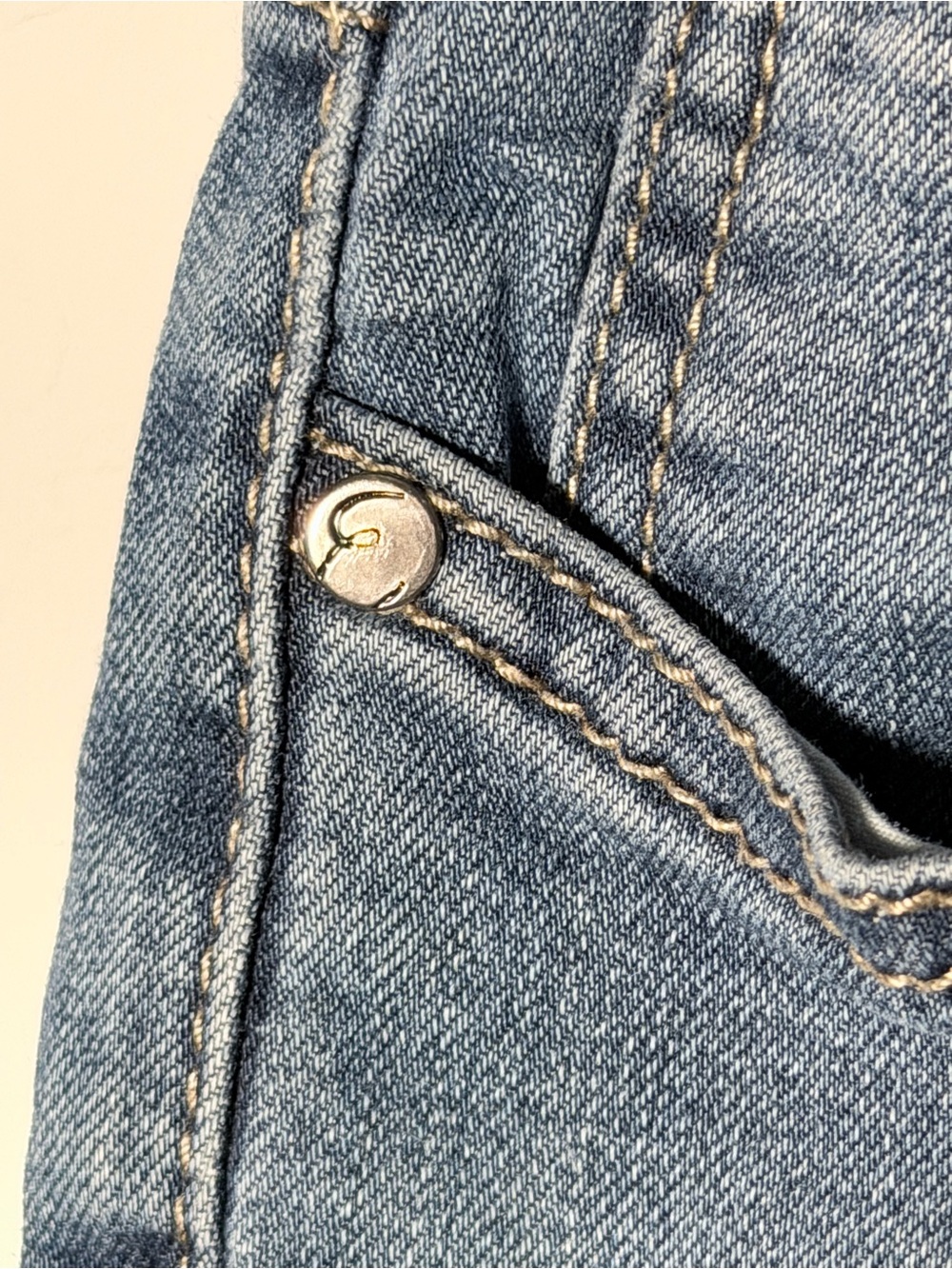 Earl Jeans Light Blue Cuffed Women's Jeans - Picture 8 of 11